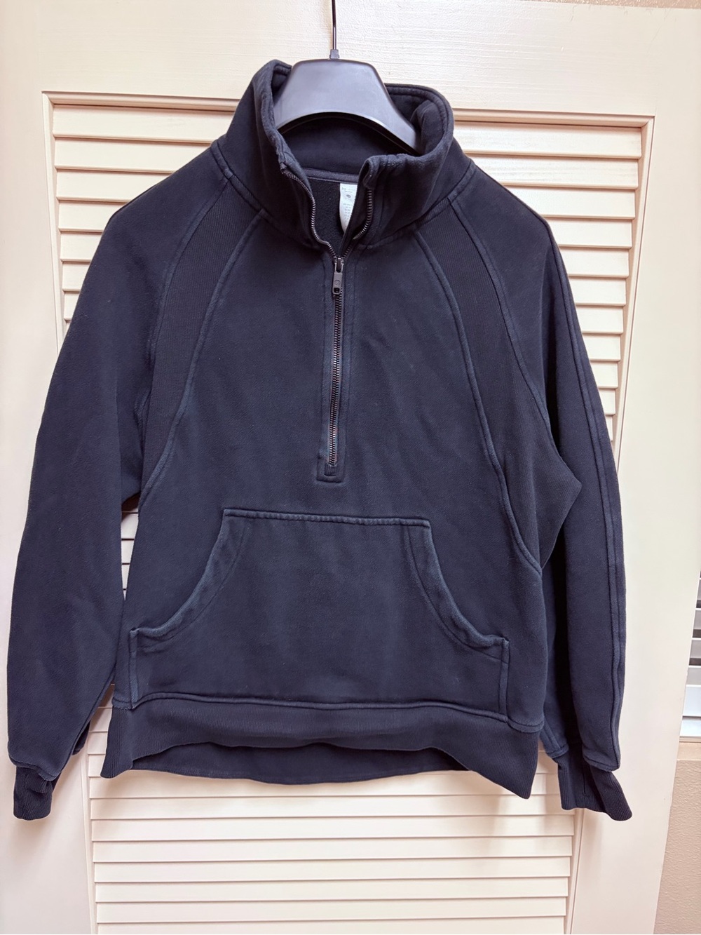 CRZ YOGA Cropped Hoodie  Womens M Black Quarter Zip Pullover Sweatshirt Gym